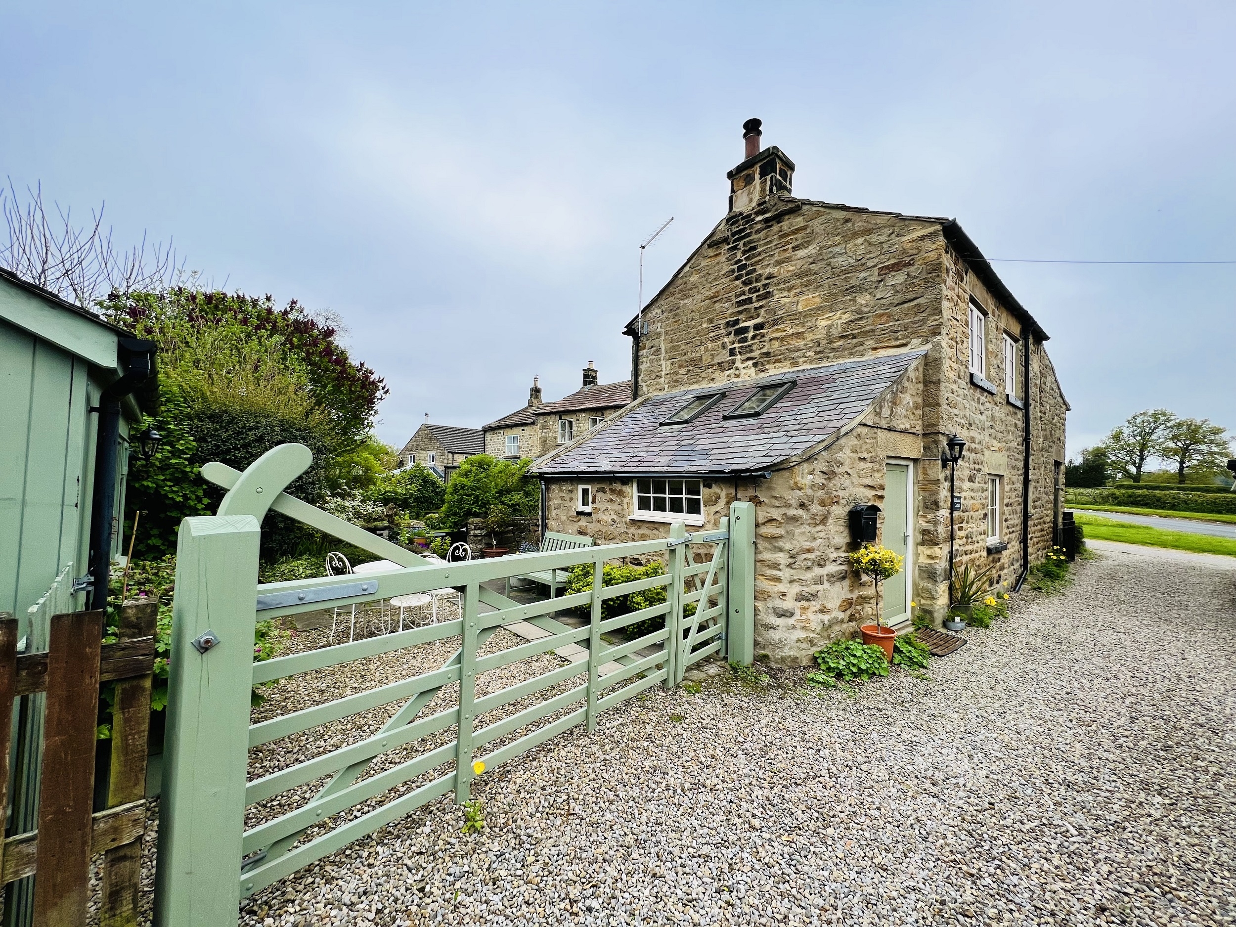 Hideaway Cottage - Gallery