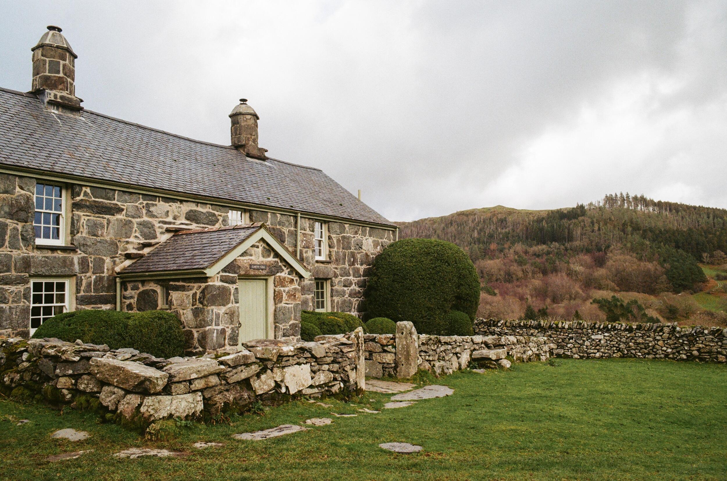 Garth Gell Farmhouse - Gallery