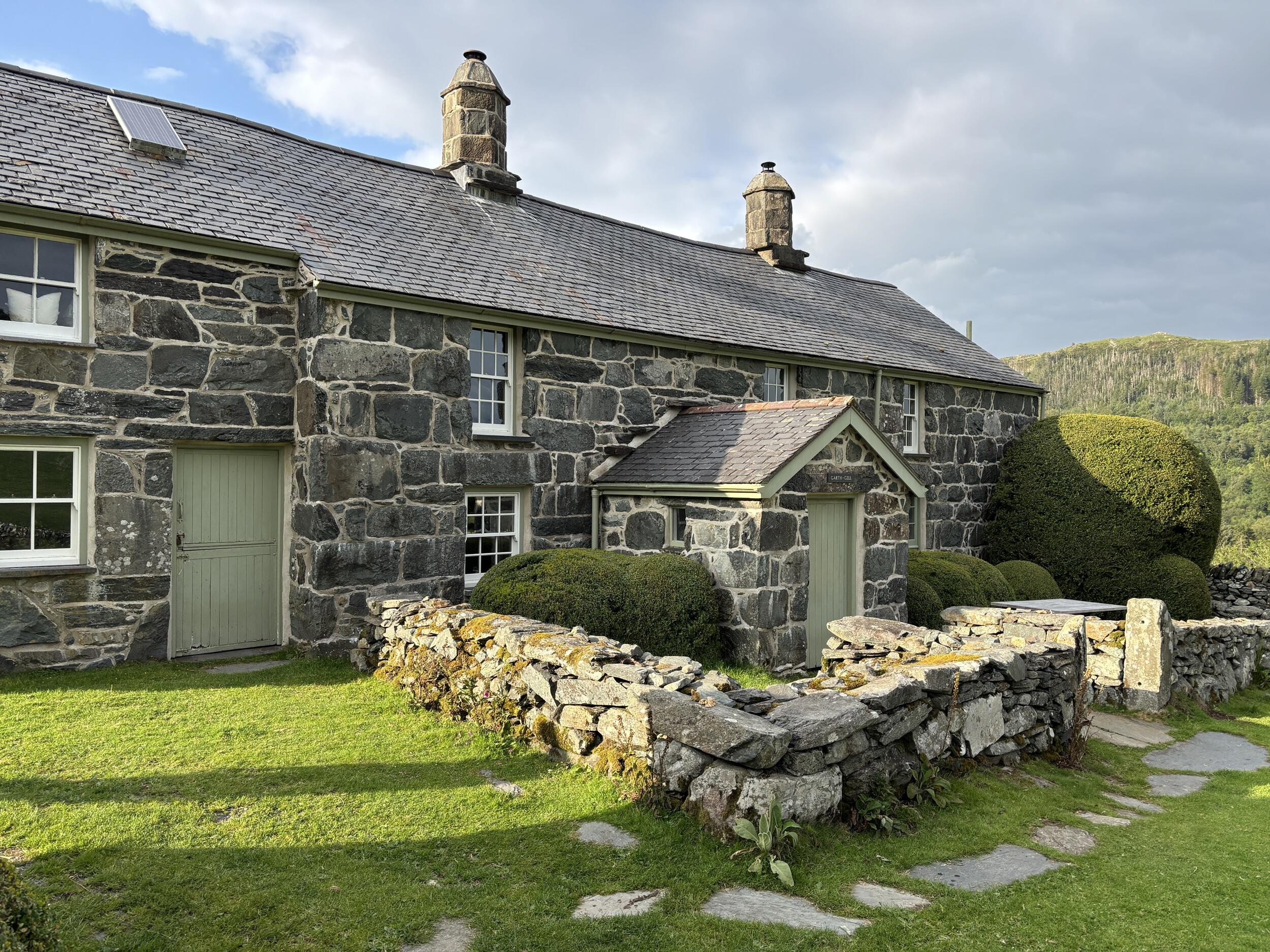 Garth Gell Farmhouse - Gallery